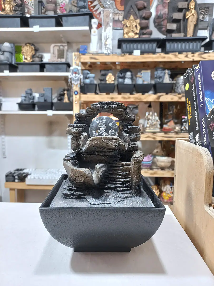 Fuente de agua chica con Esfera