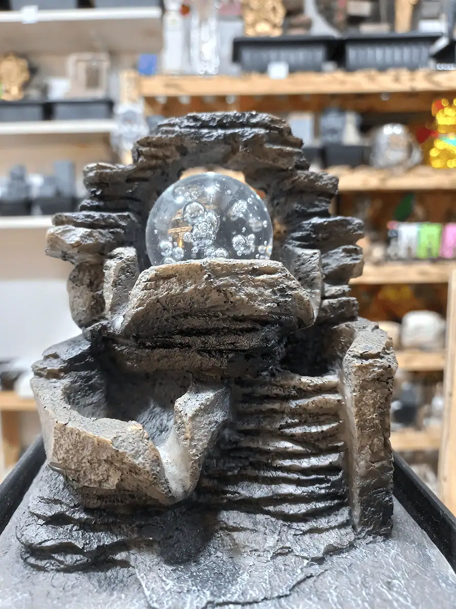 Fuente de agua chica con Esfera