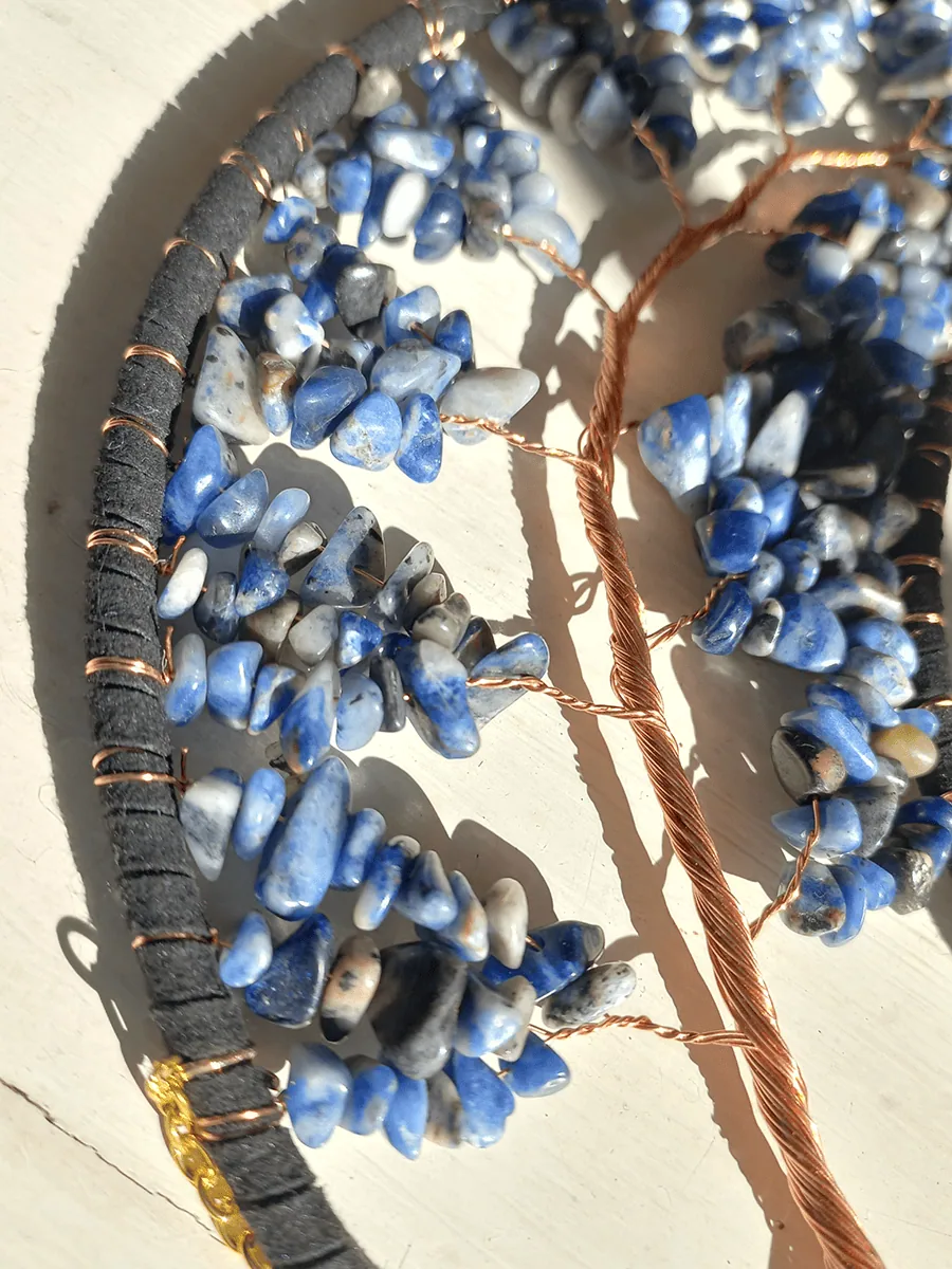 Atrapasol de luna con cuarsos verde