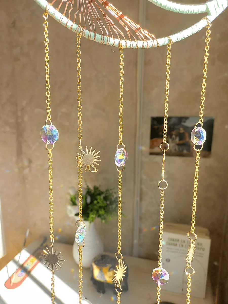 Atrapasol de luna con cuarsos verde