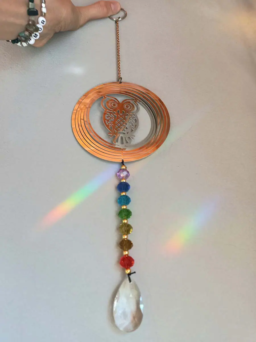 Atrapasol de acero inoxidable con figura de lechuza y cristal facetado