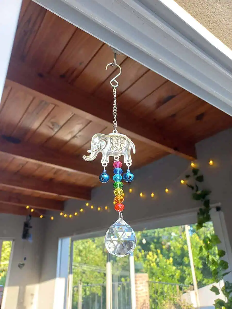 Atrapasol elefante con ojo turco y cristal decorativo