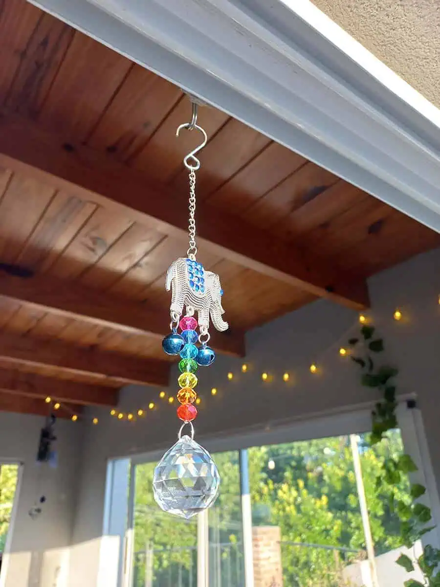 Atrapasol elefante con ojo turco y cristal decorativo