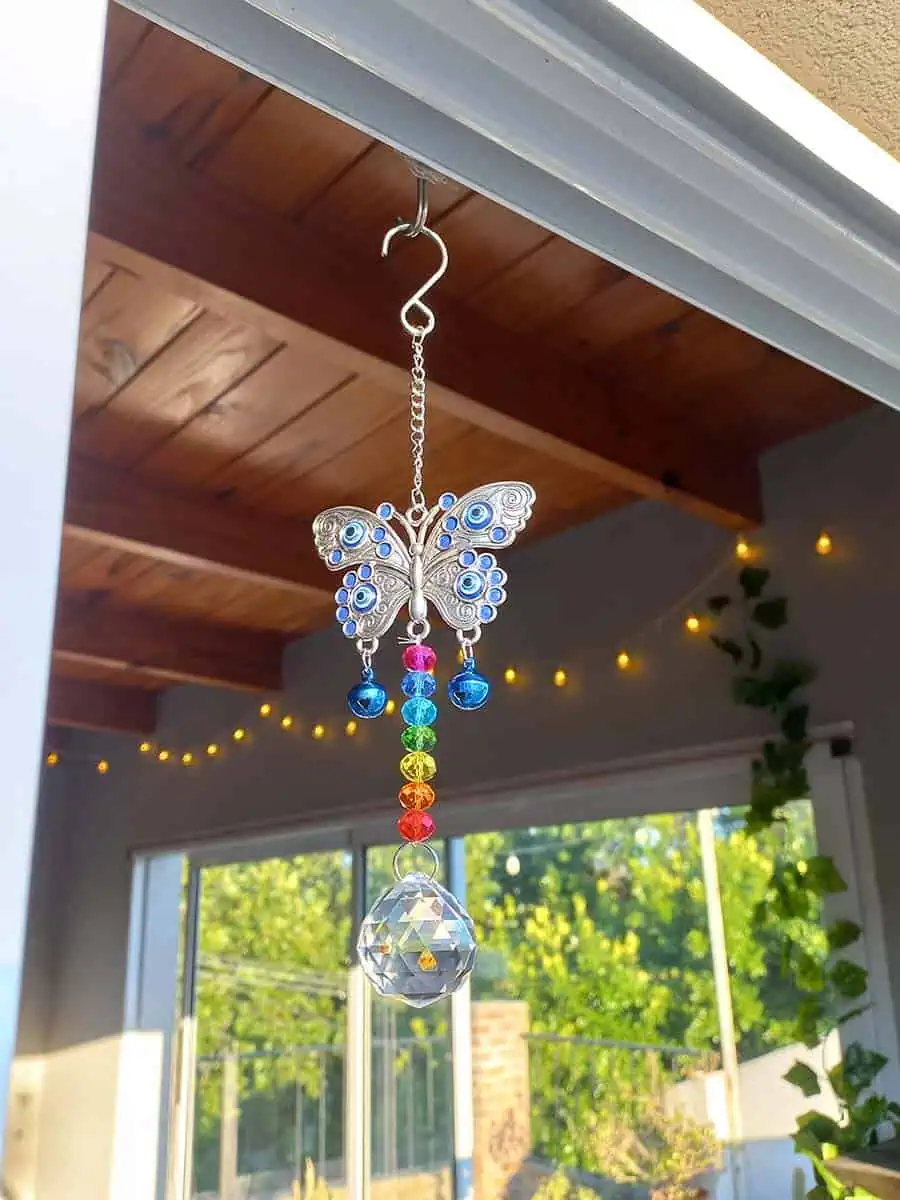 Atrapasol mariposa con ojo turco y cristal decorativo para ventana