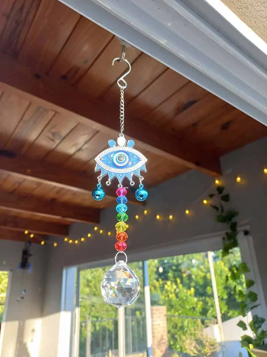 Atrapasol con ojo turco tradicional y cristal decorativo
