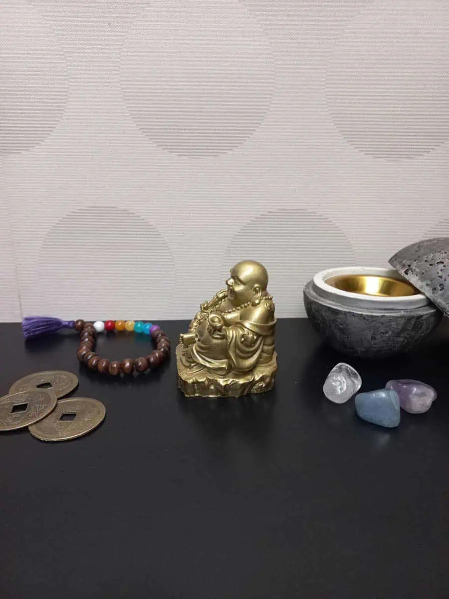 imagen de un Budai de la abundancia con lingote