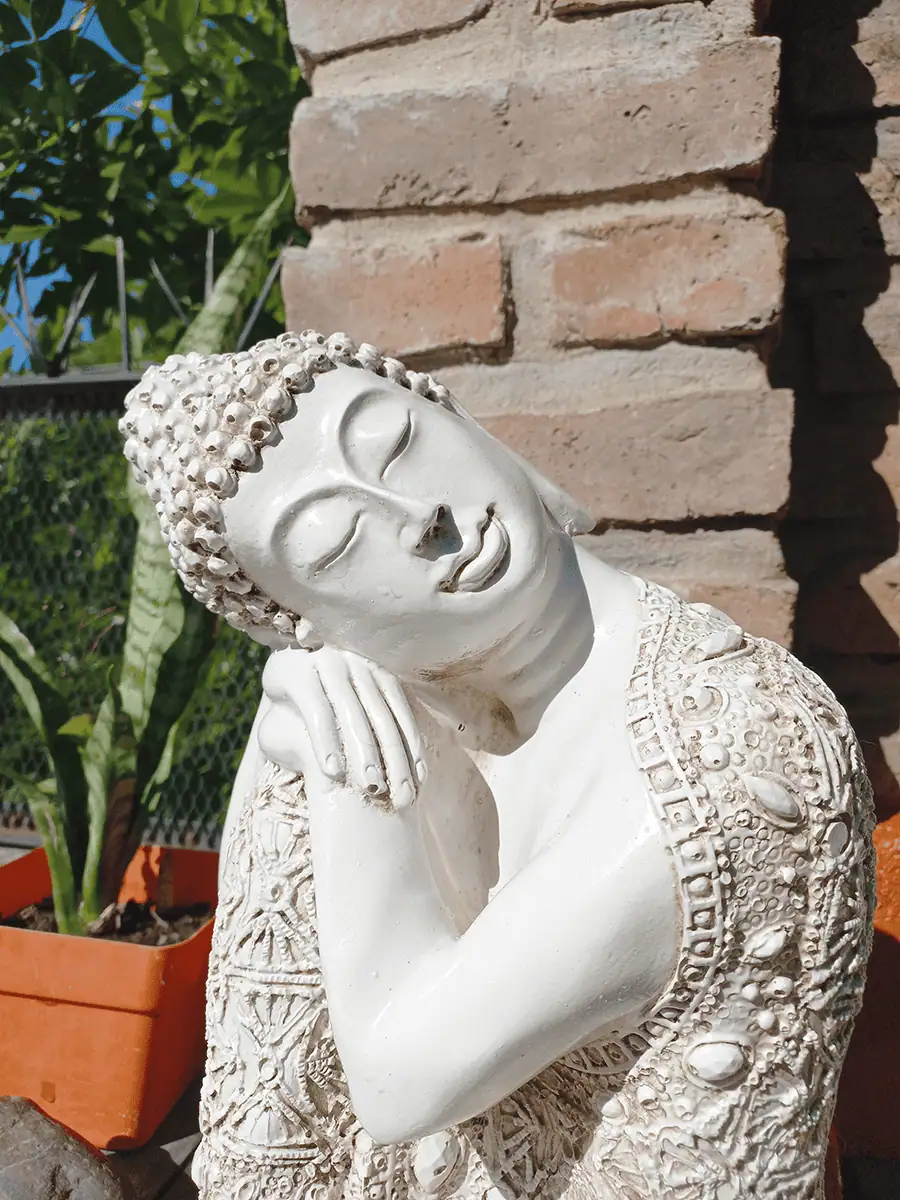 Buda Soñador para exterior mediano para balcon o jardin