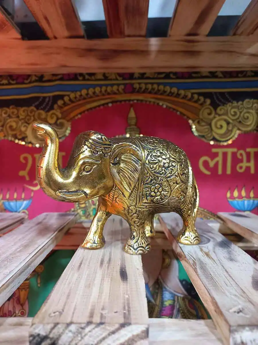 Elefante dorado 10cm de alto