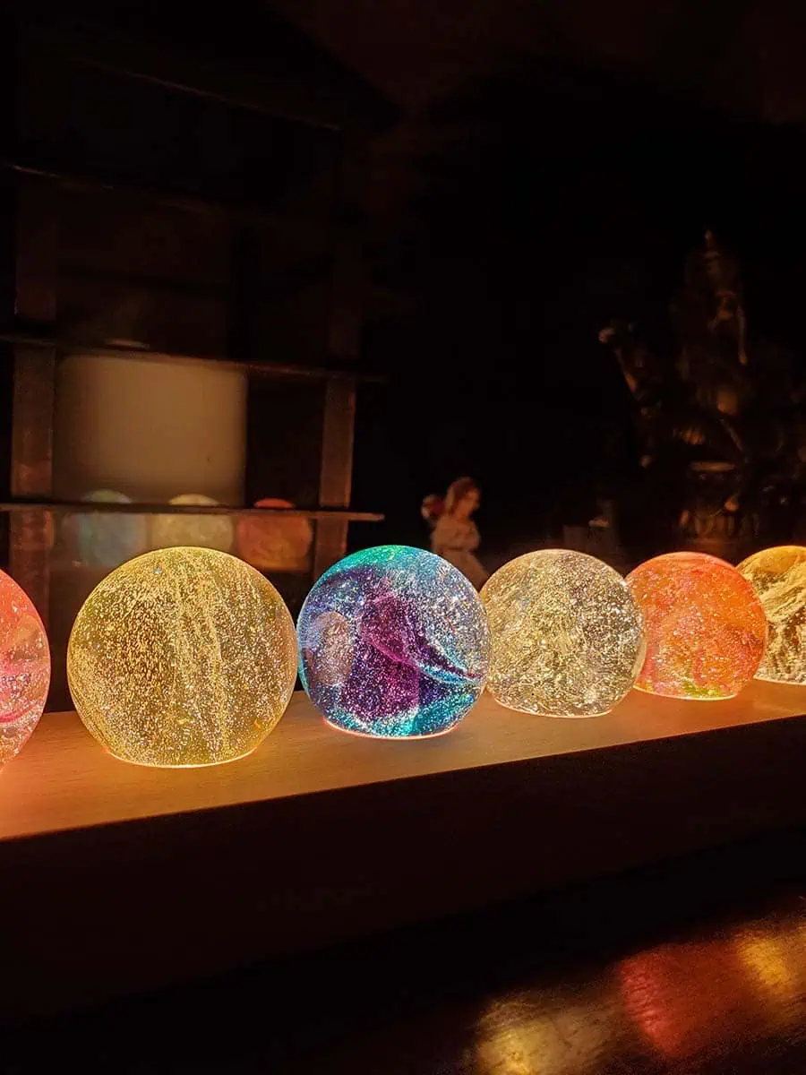 imagen de una esfera lampara de cristal 3D de 7 esferas de galaxia