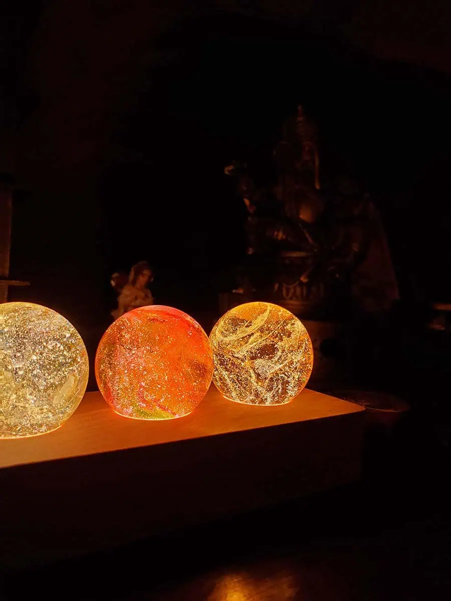 imagen de una esfera lampara de cristal 3D de 7 esferas de galaxia