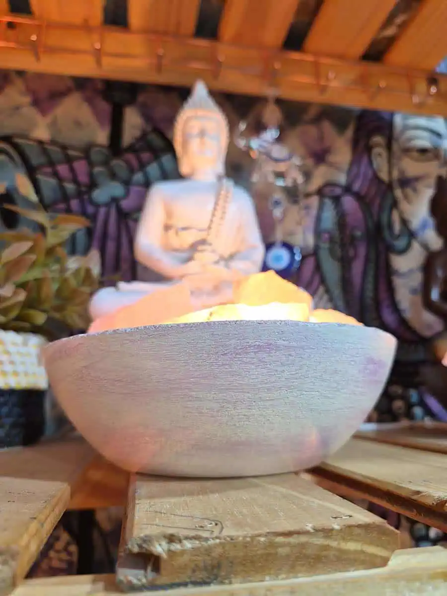 Lámpara de sal con figura de Buda Blanco pintada a mano para decoración espiritual