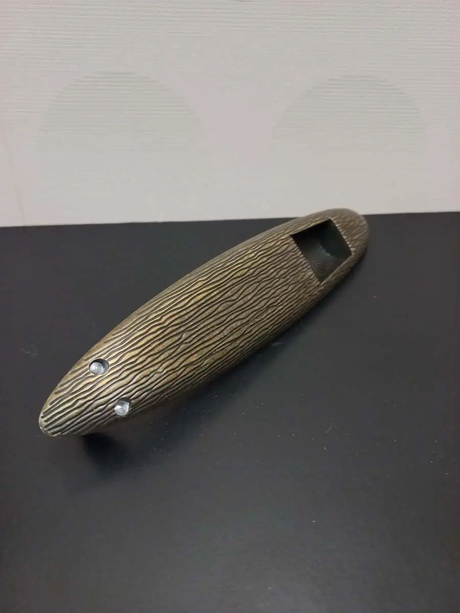 imagen de un portasahumerio de canoa