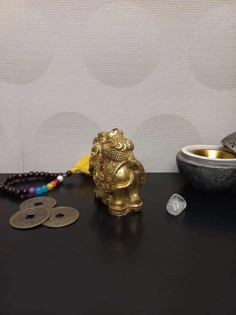 imagen de Elefante con símbolo de rana de la victoria Buena fortuna, riqueza, fuerza, sabiduría y éxito