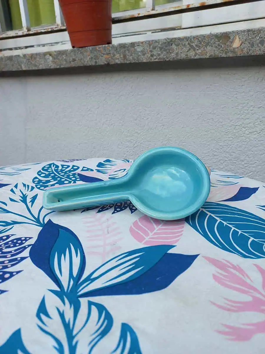 Sahumador de cerámica celeste