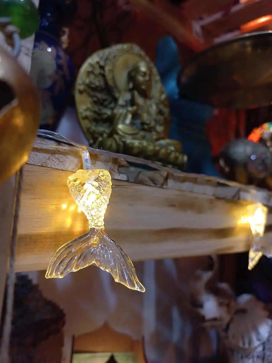 Tira de luces decorativas cálidas de 5 metros con figuras transparentes en forma de cola de sirena