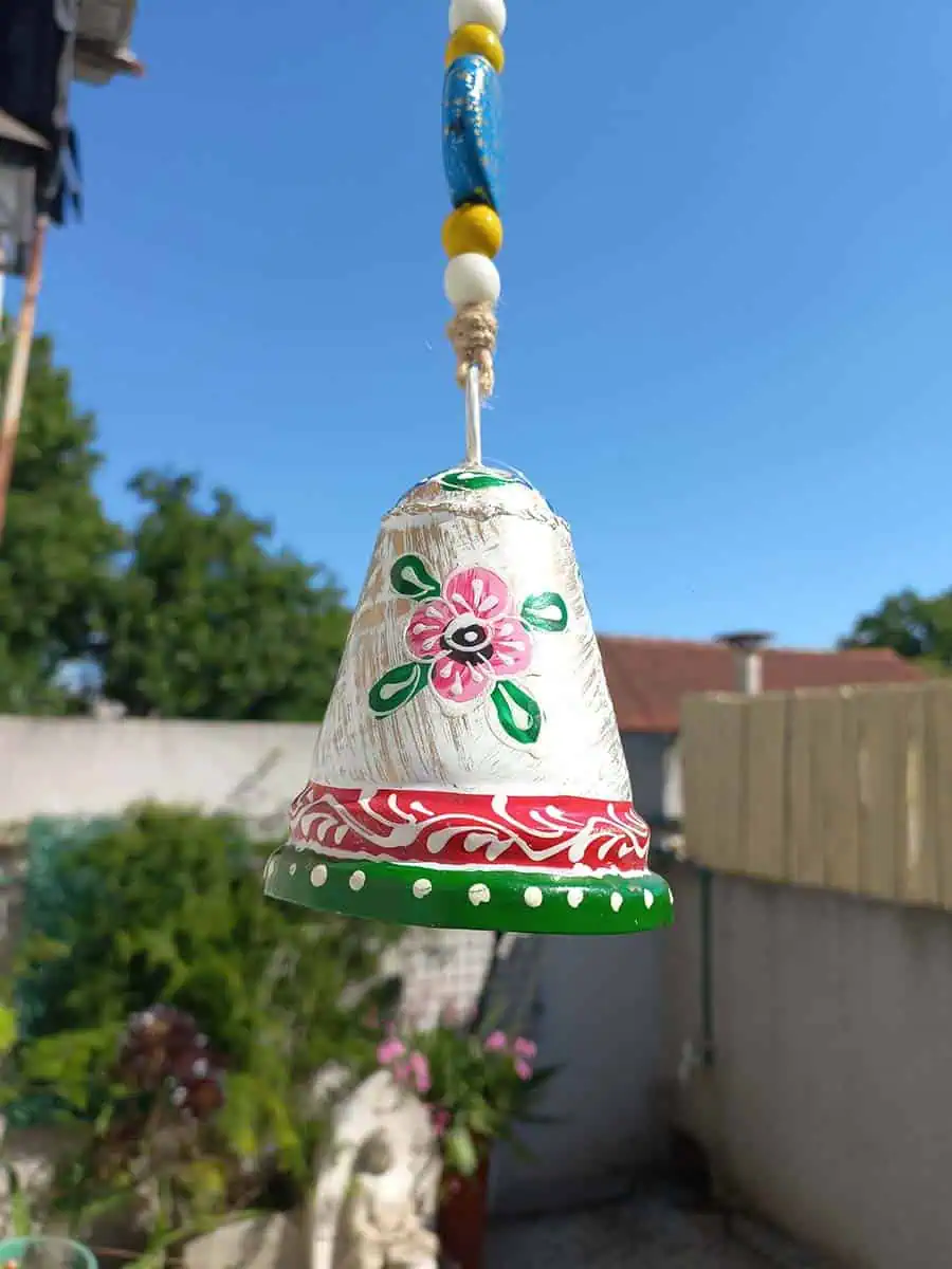 imagen de una campana hindu decorativas